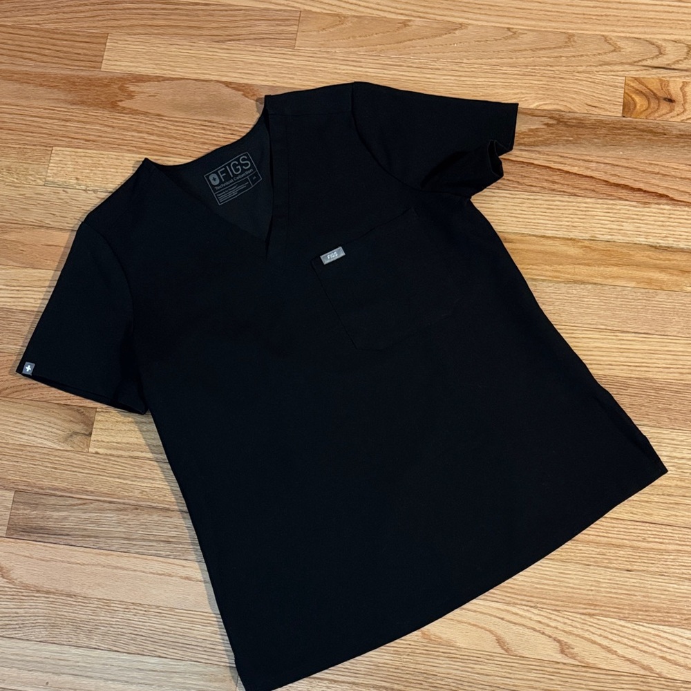 Figs Black V-Neck Short Sleeve Scrub Top